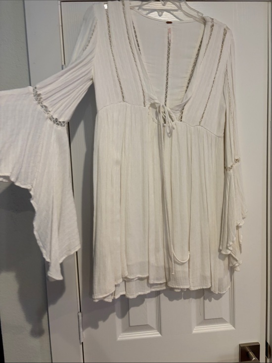 Free People Tops - Free People Cream Boho V-Neck Tie-Front Tunic